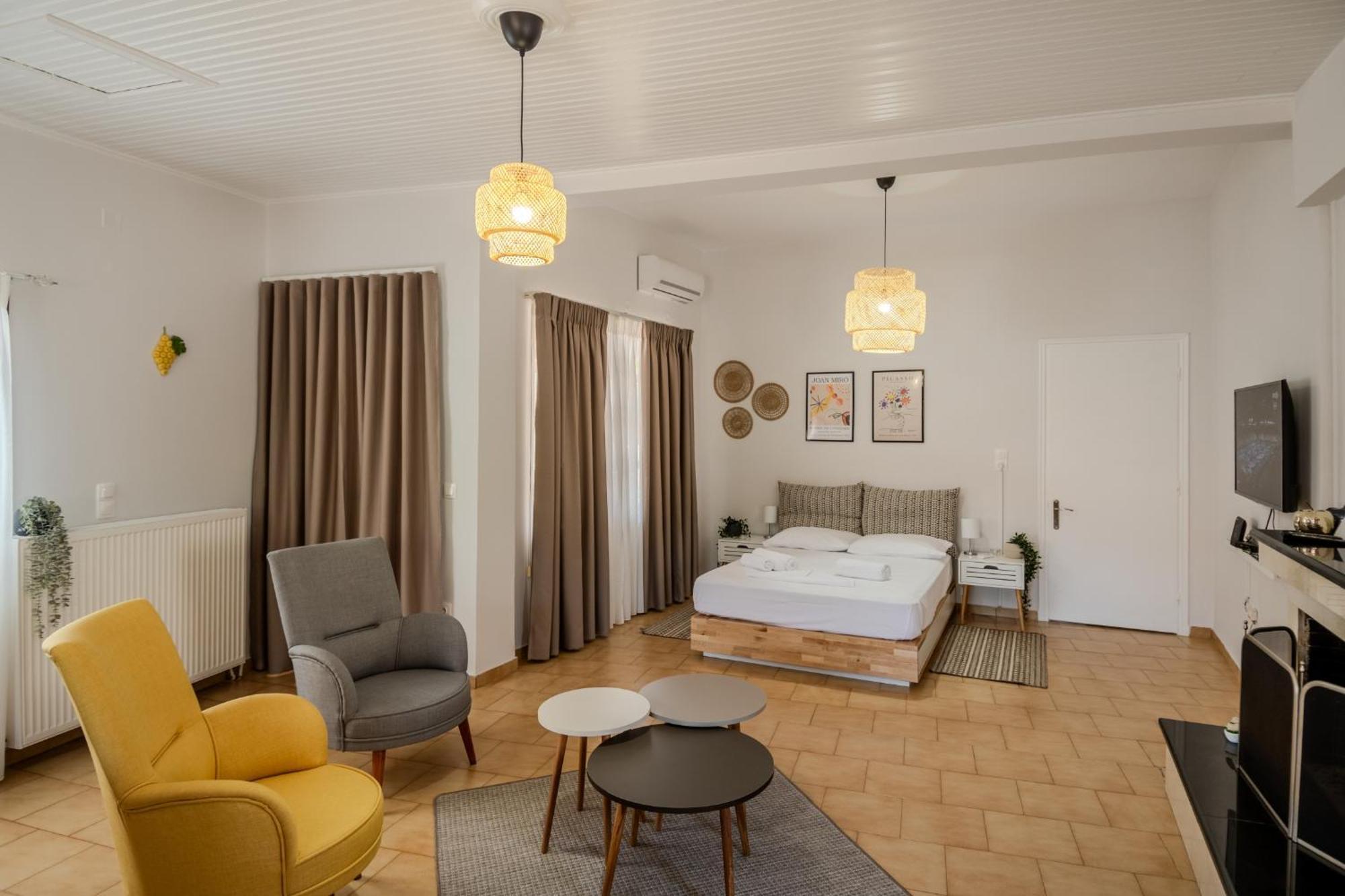 Grimihome Filiatrá Exteriér fotografie